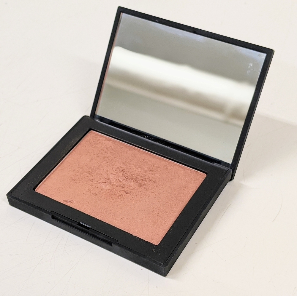 NARS Highlighting Powder Maldives| Glow